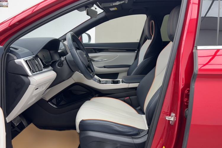Used BYD Song PLUS New Energy 2023 Champion Edition EV 520KM Luxury Model Interior 2