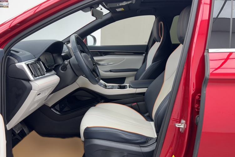 Used BYD Song PLUS New Energy 2023 Champion Edition EV 520KM Luxury Model Interior 6