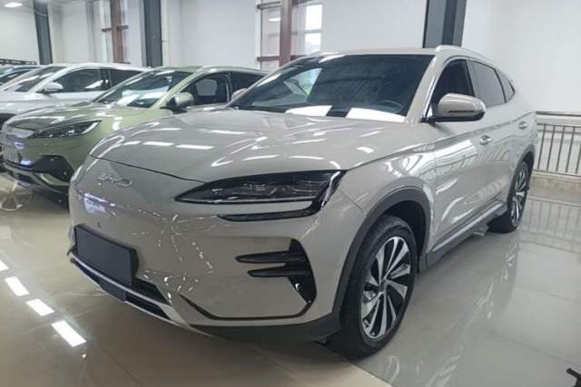 Used BYD Song PLUS New Energy 2023 Champion Edition EV 520KM Luxury Model
