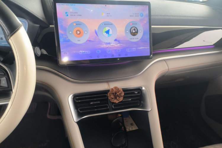 Used BYD Song PLUS New Energy 2023 Champion Edition DM-i 110KM Flagship PLUS Audio And AC Panel