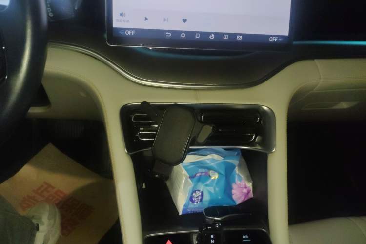 Used BYD Song PLUS New Energy 2023 Champion Edition EV 520KM Prestige Model Audio And AC Panel