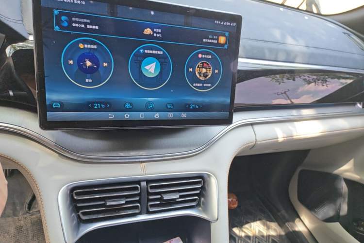 Used BYD Song PLUS New Energy 2023 Champion Edition DM-i 150KM Flagship PLUS Audio And AC Panel
