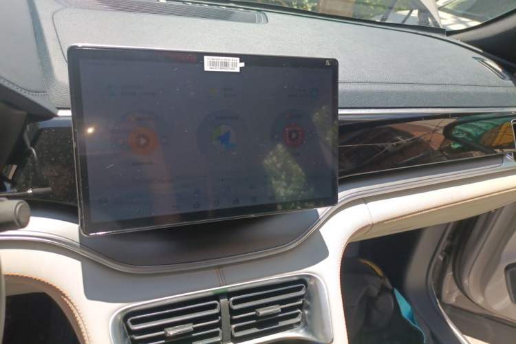 Used BYD Song PLUS New Energy 2023 Champion Edition DM-i 110KM Flagship Model Audio And AC Panel