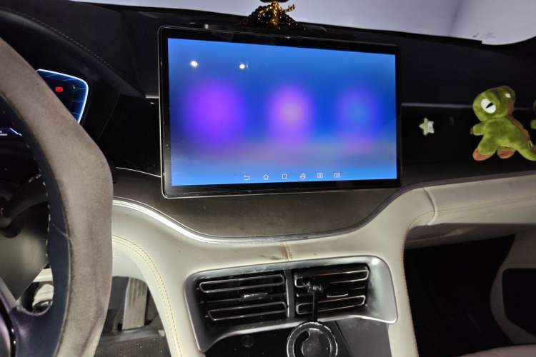 Used BYD Song PLUS New Energy 2023 Champion Edition EV 520KM Luxury Model Audio And AC Panel