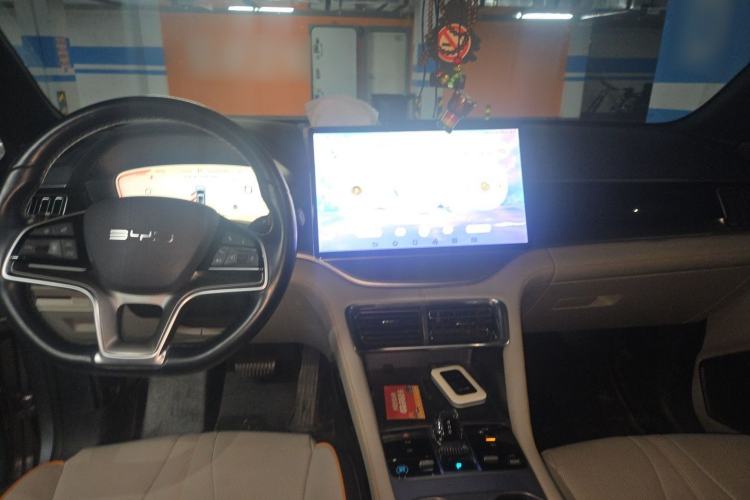 Used BYD Song PLUS New Energy 2023 Champion Edition EV 605KM Flagship PLUS Center Console