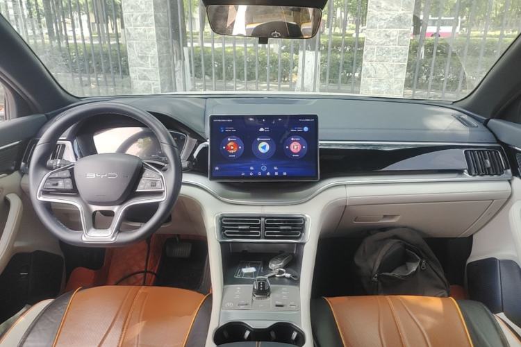 Used BYD Song PLUS New Energy 2023 Champion Edition DM-i 110KM Flagship PLUS Center Console
