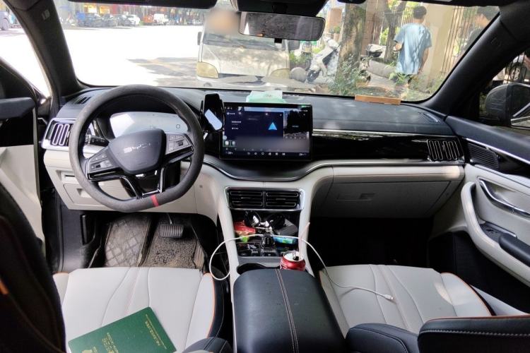 Used BYD Song PLUS New Energy 2023 Champion Edition DM-i 110KM Flagship Model Center Console