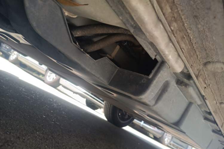 Used BYD Song PLUS New Energy 2023 Champion Edition DM-i 110KM Flagship Model Chassis Front Left