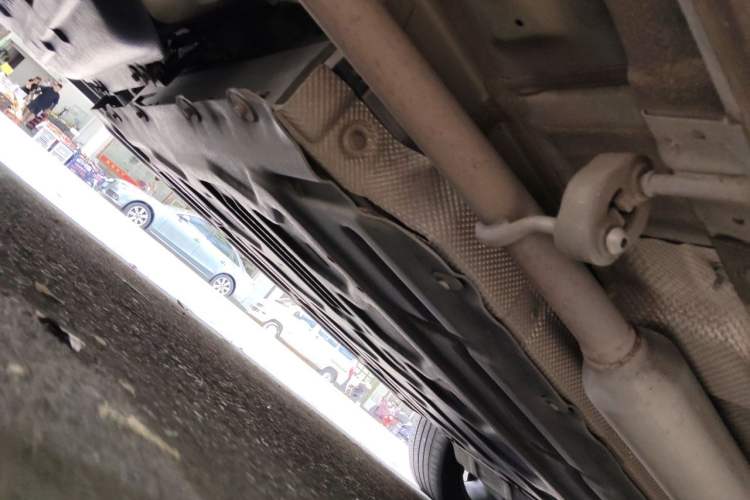 Used BYD Song PLUS New Energy 2023 Champion Edition DM-i 110KM Flagship Model Chassis Front Right