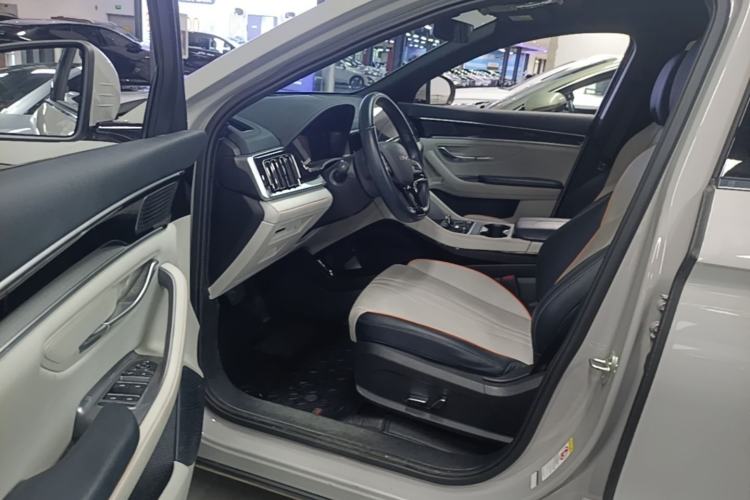 Used BYD Song PLUS New Energy 2023 Champion Edition EV 520KM Luxury Model Driver Seat