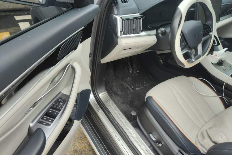 Used BYD Song PLUS New Energy 2023 Champion Edition DM-i 110KM Flagship PLUS Driver Seat