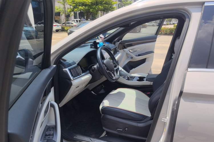 Used BYD Song PLUS New Energy 2023 Champion Edition DM-i 150KM Flagship PLUS Driver Seat