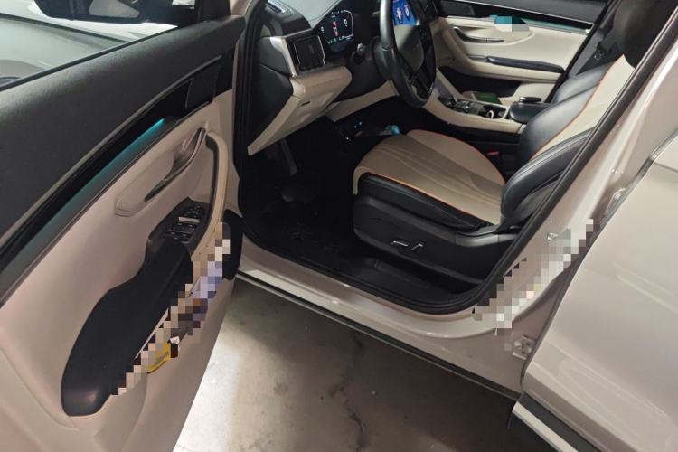 Used BYD Song PLUS New Energy 2023 Champion Edition DM-i 110KM Flagship Model Driver Seat
