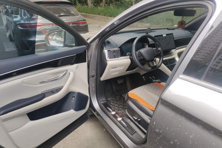 Used BYD Song PLUS New Energy 2023 Champion Edition DM-i 110KM Flagship Model Driver Seat
