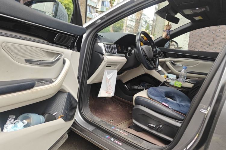 Used BYD Song PLUS New Energy 2023 Champion Edition EV 520KM Luxury Model Driver Seat