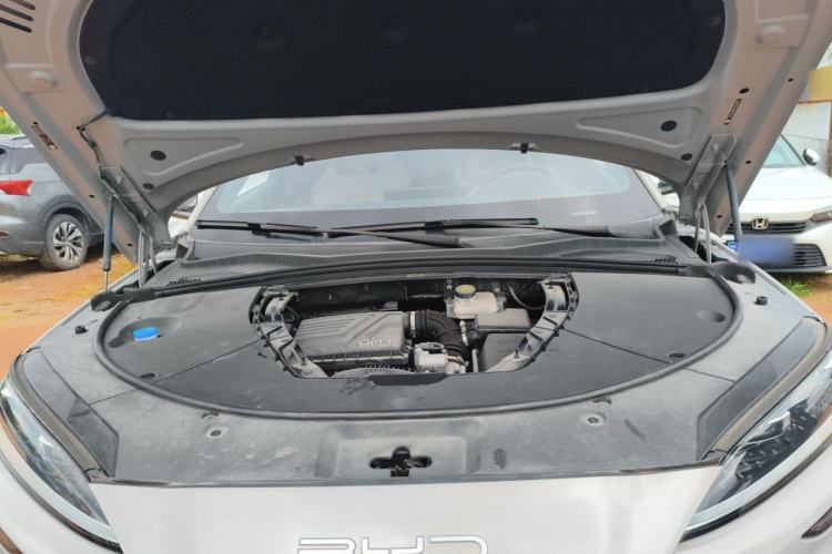 Used BYD Song PLUS New Energy 2023 Champion Edition DM-i 110KM Flagship PLUS Engine Bay
