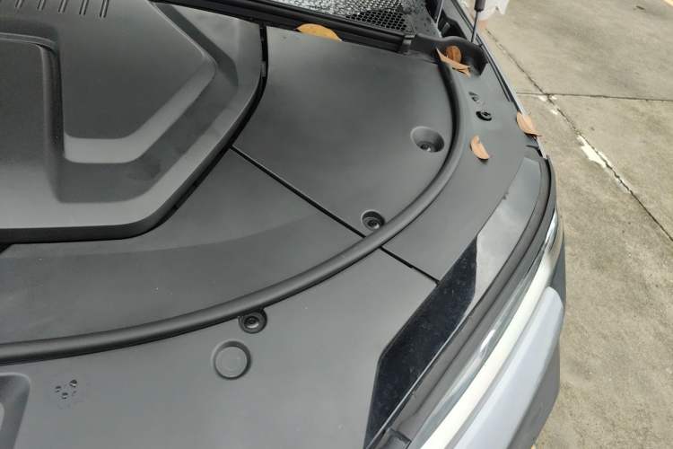 Used BYD Song PLUS New Energy 2023 Champion Edition DM-i 110KM Flagship PLUS Engine Bay Left