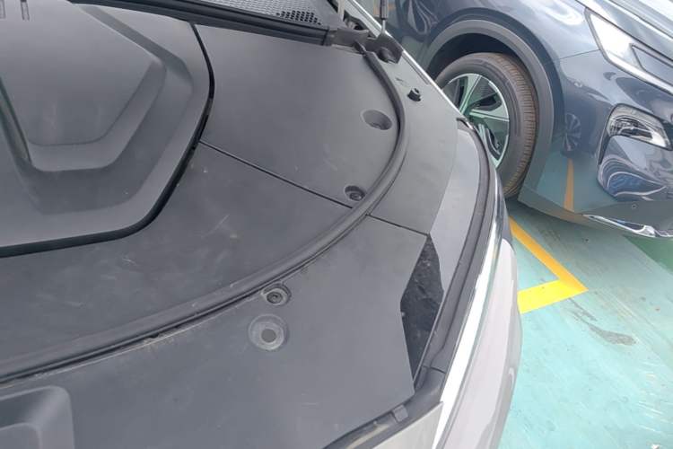 Used BYD Song PLUS New Energy 2023 Champion Edition DM-i 110KM Flagship PLUS Engine Bay Left