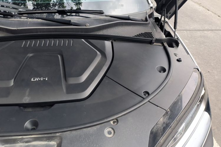 Used BYD Song PLUS New Energy 2023 Champion Edition DM-i 110KM Flagship PLUS Engine Bay Left