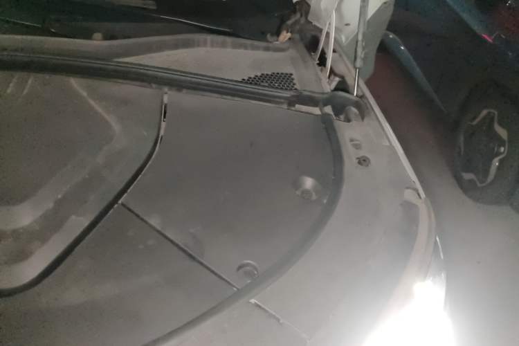Used BYD Song PLUS New Energy 2023 Champion Edition DM-i 110KM Flagship Model Engine Bay Left