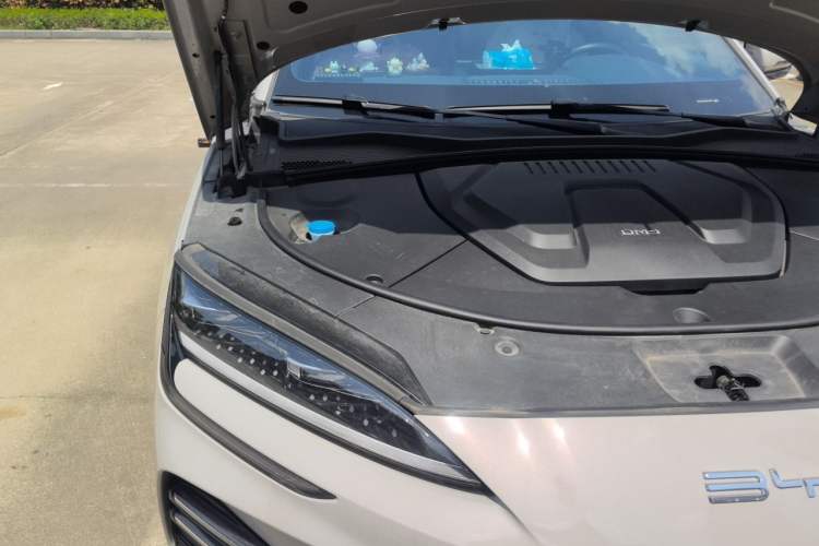 Used BYD Song PLUS New Energy 2023 Champion Edition DM-i 150KM Flagship PLUS Engine Bay Right