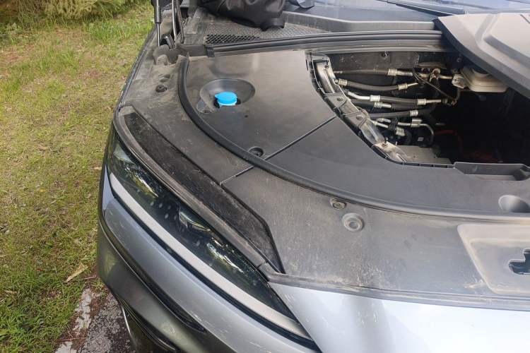 Used BYD Song PLUS New Energy 2023 Champion Edition EV 520KM Flagship Model Engine Bay Right