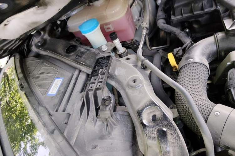Used BYD Song PLUS New Energy 2023 Champion Edition DM-i 110KM Flagship Model Engine Bay Right