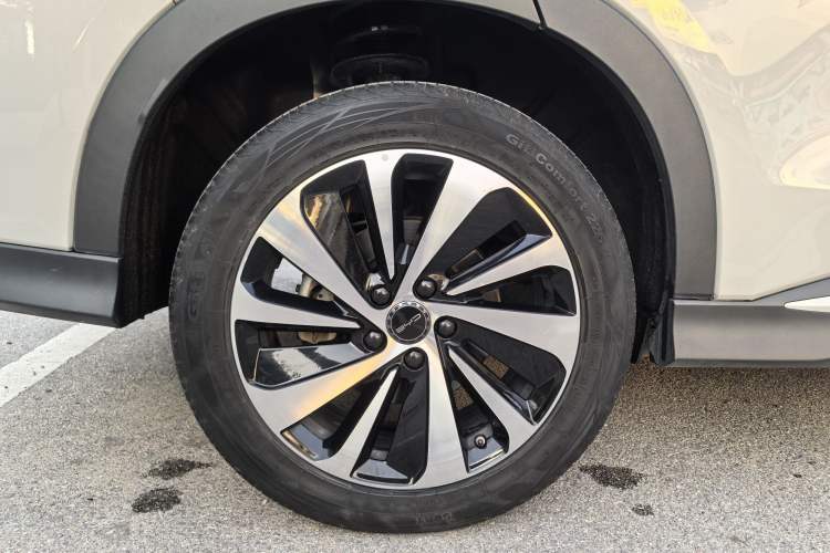 Used BYD Song PLUS New Energy 2023 Champion Edition EV 520KM Flagship Model Exterior 10
