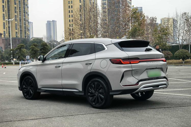 Used BYD Song PLUS New Energy 2023 Champion Edition DM-i 110KM Flagship Model Exterior 5