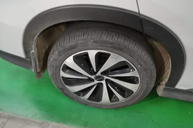 Used BYD Song PLUS New Energy 2023 Champion Edition EV 520KM Flagship Model Exterior 5