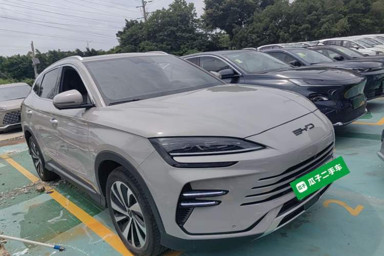 Used BYD Song PLUS New Energy 2023 Champion Edition DM-i 110KM Flagship PLUS Front Right 45 Deg