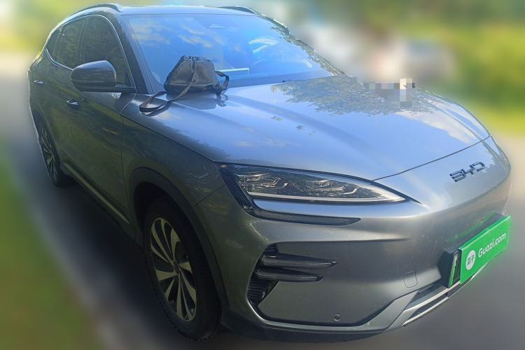 Used BYD Song PLUS New Energy 2023 Champion Edition EV 520KM Flagship Model Front Right 45 Deg