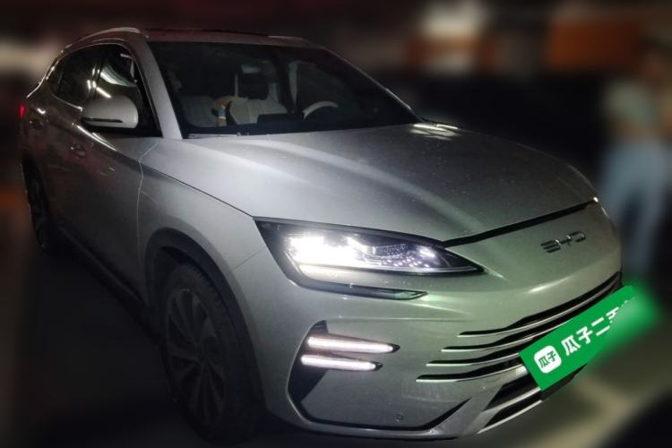 Used BYD Song PLUS New Energy 2023 Champion Edition DM-i 110KM Flagship Model Front Right 45 Deg