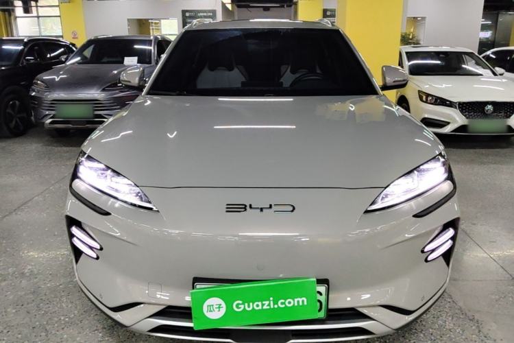 Used BYD Song PLUS New Energy 2023 Champion Edition EV 520KM Luxury Model Front
