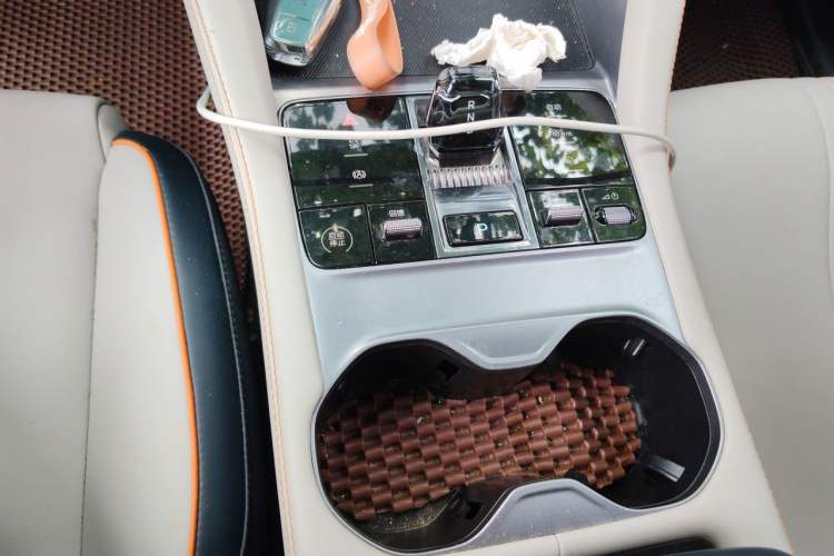 Used BYD Song PLUS New Energy 2023 Champion Edition EV 520KM Prestige Model Gear Lever
