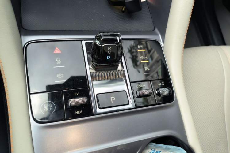 Used BYD Song PLUS New Energy 2023 Champion Edition DM-i 110KM Flagship PLUS Gear Lever