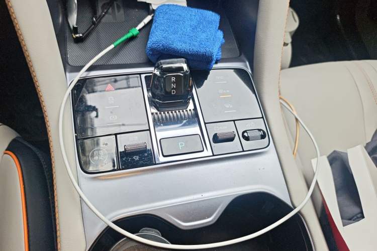 Used BYD Song PLUS New Energy 2023 Champion Edition EV 520KM Prestige Model Gear Lever