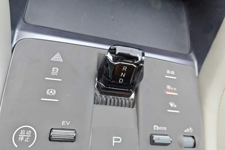Used BYD Song PLUS New Energy 2023 Champion Edition DM-i 150KM Flagship PLUS 5G Gear Lever
