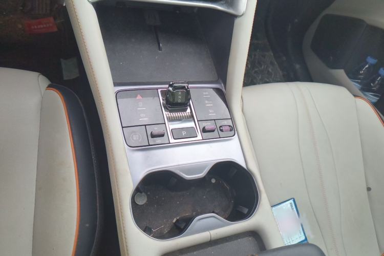 Used BYD Song PLUS New Energy 2023 Champion Edition DM-i 110KM Flagship Model Gear Lever