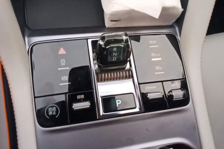 Used BYD Song PLUS New Energy 2023 Champion Edition EV 520KM Prestige Model Gear Lever
