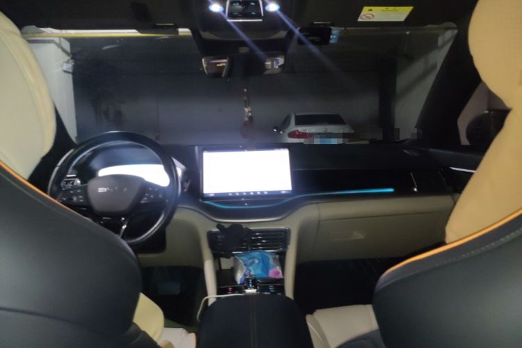Used BYD Song PLUS New Energy 2023 Champion Edition EV 520KM Prestige Model Headliner