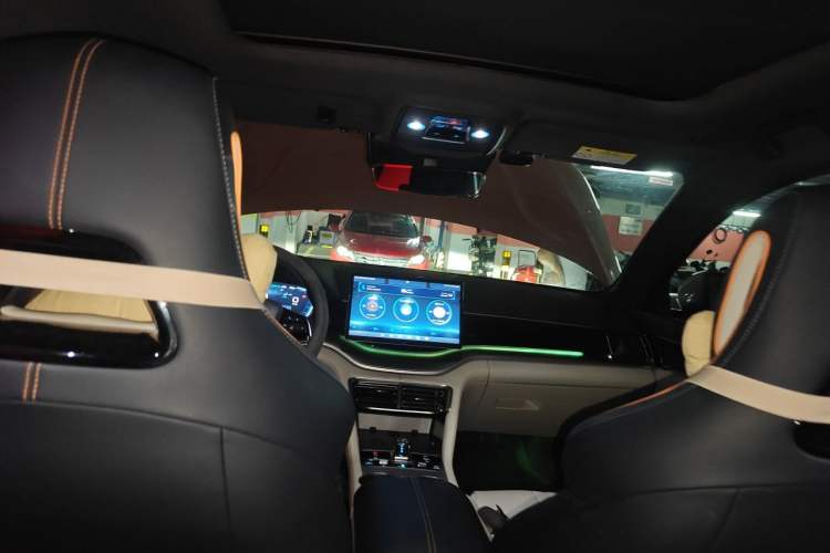 Used BYD Song PLUS New Energy 2023 Champion Edition DM-i 150KM Flagship PLUS Headliner