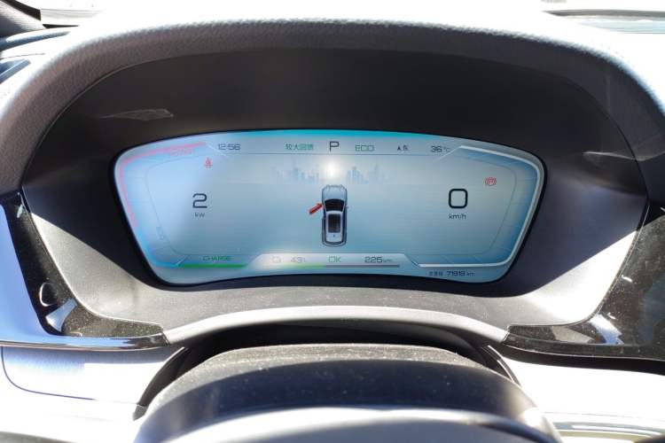 Used BYD Song PLUS New Energy 2023 Champion Edition EV 520KM Prestige Model Instrument Cluster