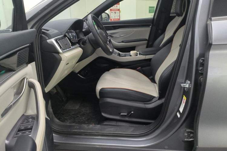 Used BYD Song PLUS New Energy 2023 Champion Edition DM-i 110KM Flagship PLUS Interior 1