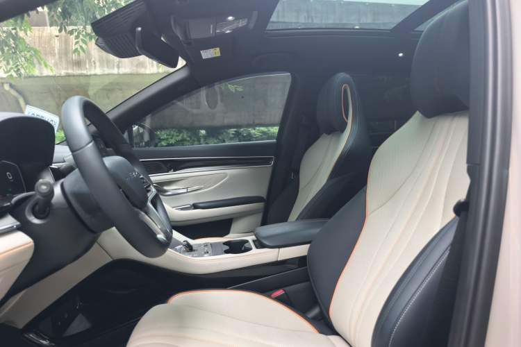 Used BYD Song PLUS New Energy 2023 Champion Edition DM-i 150KM Flagship PLUS Interior 2