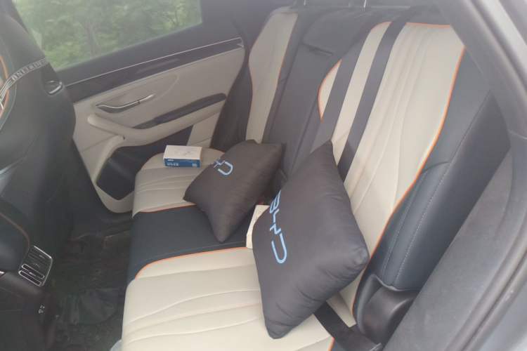 Used BYD Song PLUS New Energy 2023 Champion Edition DM-i 110KM Flagship Model Interior 4
