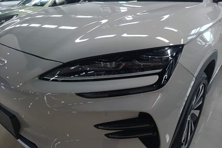Used BYD Song PLUS New Energy 2023 Champion Edition EV 520KM Luxury Model Left Front Headlight