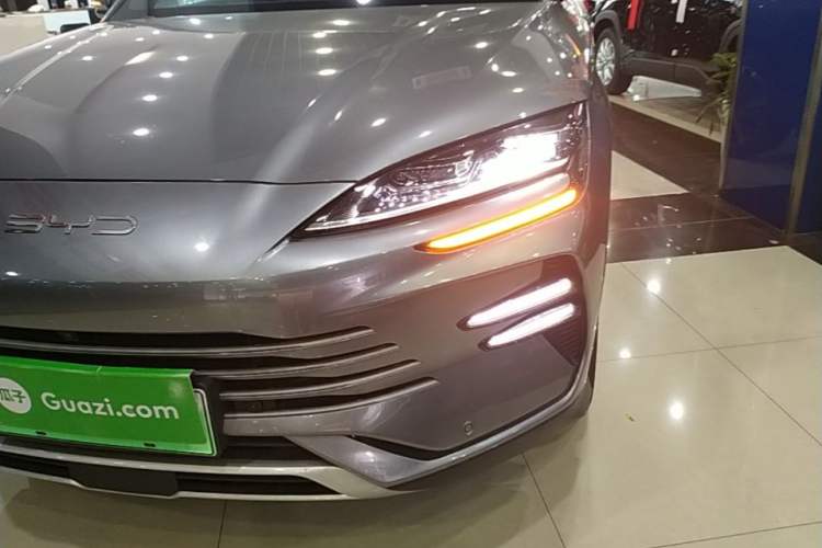 Used BYD Song PLUS New Energy 2023 Champion Edition DM-i 110KM Flagship PLUS Left Front Headlight