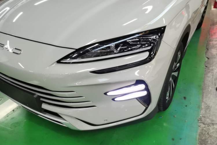 Used BYD Song PLUS New Energy 2023 Champion Edition DM-i 150KM Flagship PLUS Left Front Headlight
