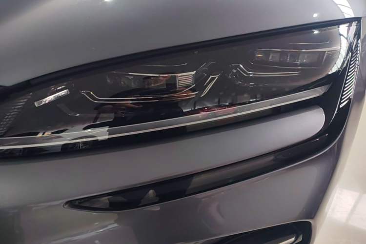 Used BYD Song PLUS New Energy 2023 Champion Edition DM-i 110KM Flagship PLUS Left Front Headlight